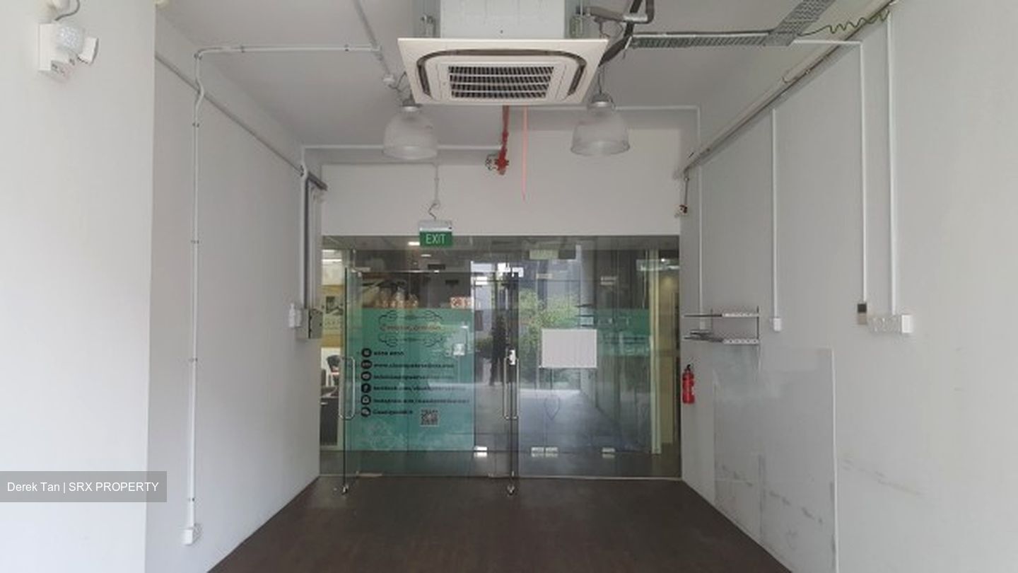 The Commerze@irving (D13), Shop House #606967651